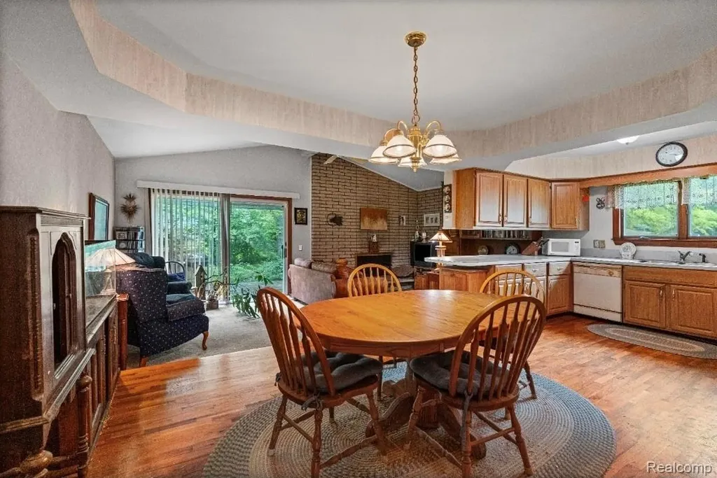 439 Windmill Point Drive Flushing City MI 48433