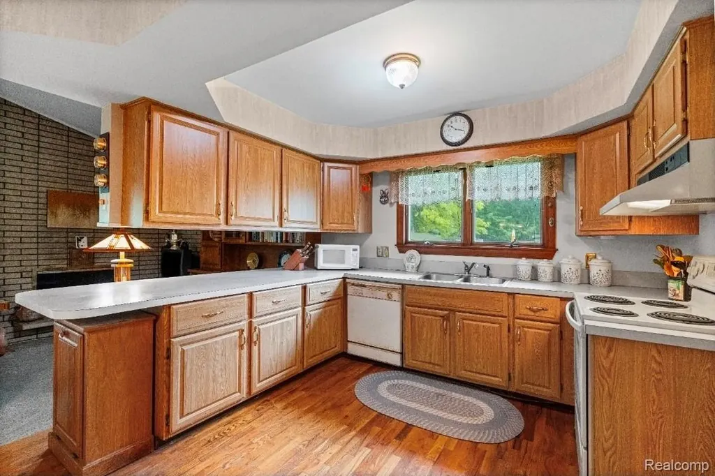 439 Windmill Point Drive Flushing City MI 48433