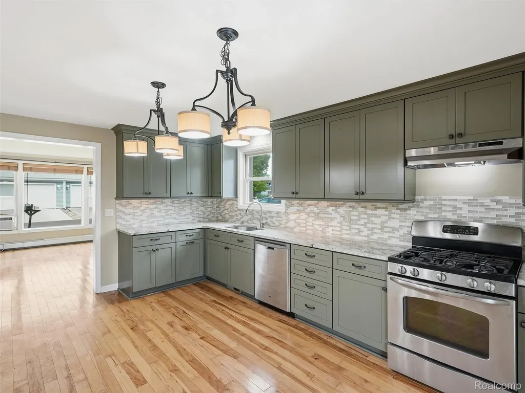 117 Kenyon Road Algonac City MI 48001