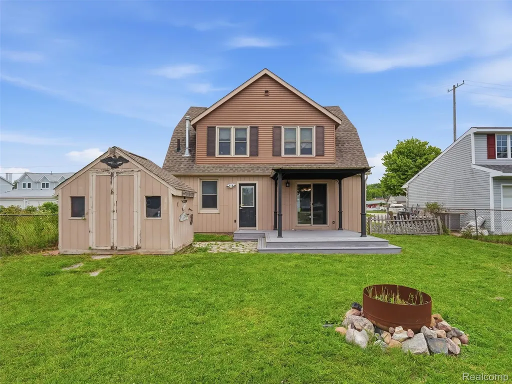 117 Kenyon Road Algonac City MI 48001