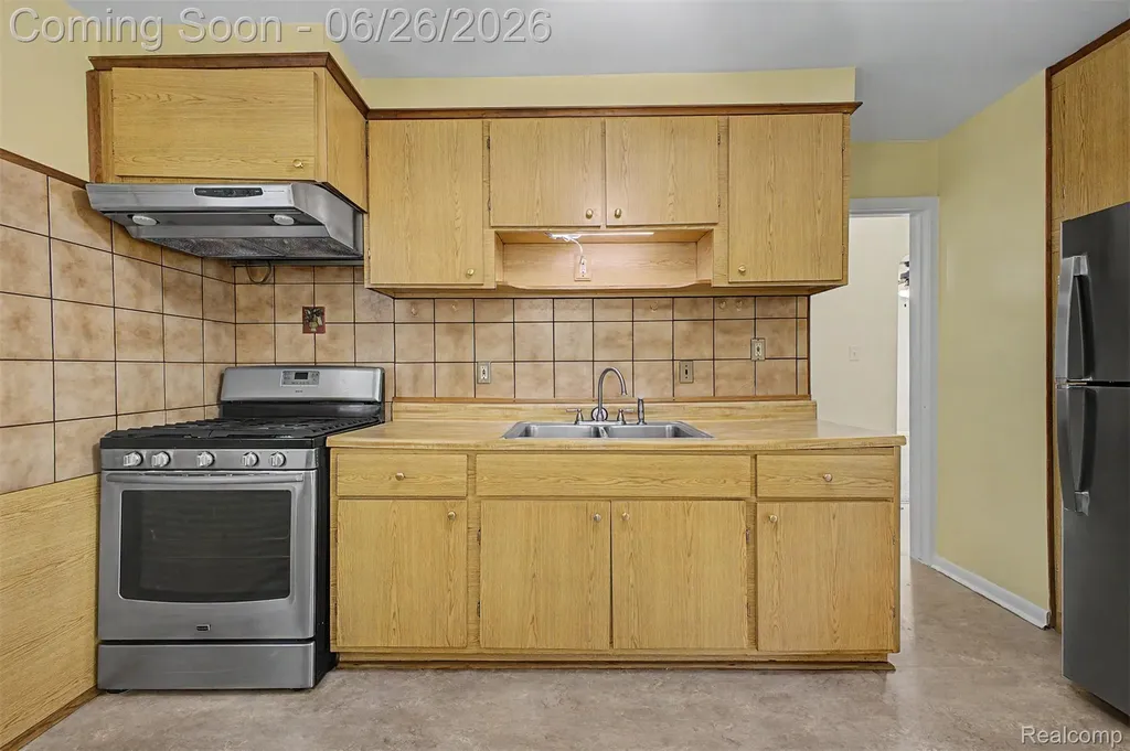 2216 Banner Street Dearborn City MI 48124