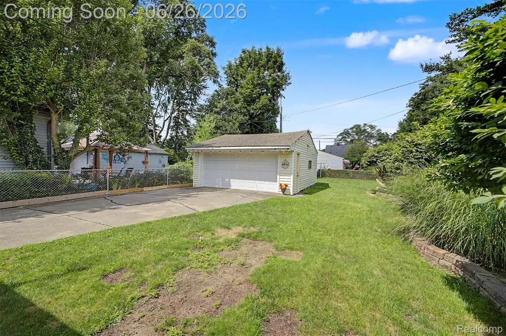 2216 Banner Street Dearborn City MI 48124