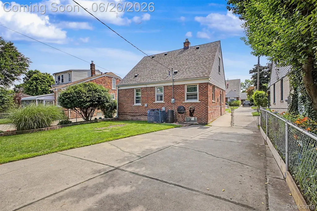2216 Banner Street Dearborn City MI 48124