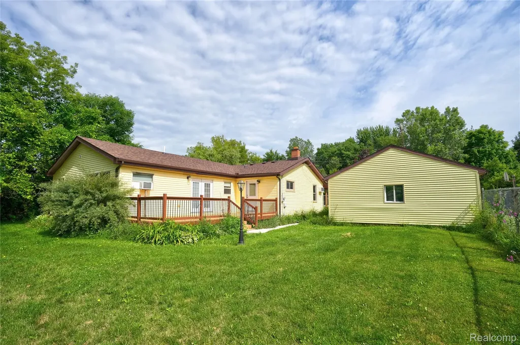 5366 E Mount Morris Road Genesee Charter Township MI 48458