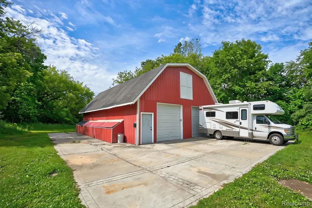 5366 E Mount Morris Road Genesee Charter Township MI 48458