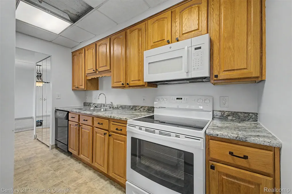 21800 Morley Avenue Dearborn City MI 48124