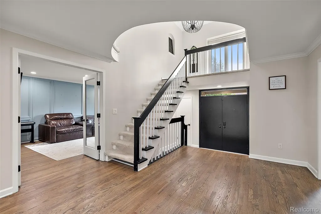 1966 Mapleridge Road Rochester Hills City MI 48309