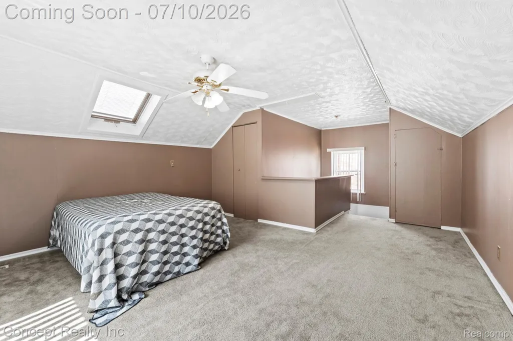 15651 Russell Avenue Allen Park City MI 48101