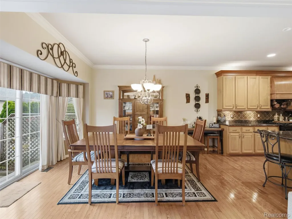 2633 Ridgecrest Drive Shelby Charter Township MI 48316