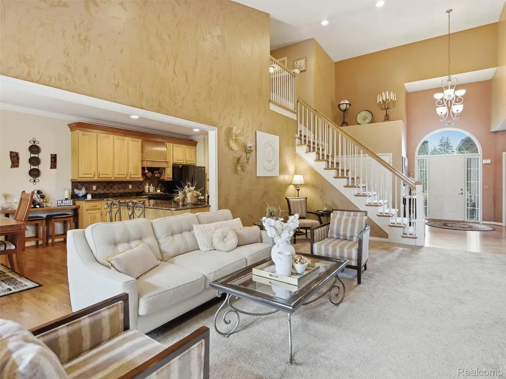 2633 Ridgecrest Drive Shelby Charter Township MI 48316