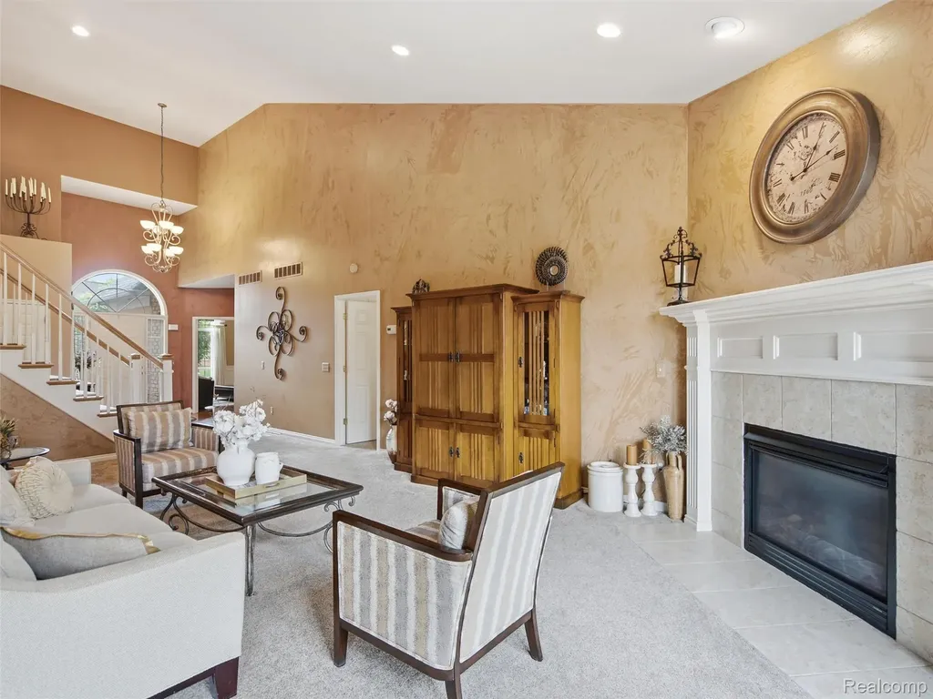 2633 Ridgecrest Drive Shelby Charter Township MI 48316
