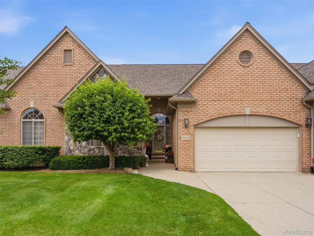 2633 Ridgecrest Drive Shelby Charter Township MI 48316