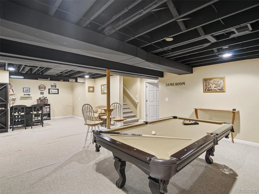 2633 Ridgecrest Drive Shelby Charter Township MI 48316