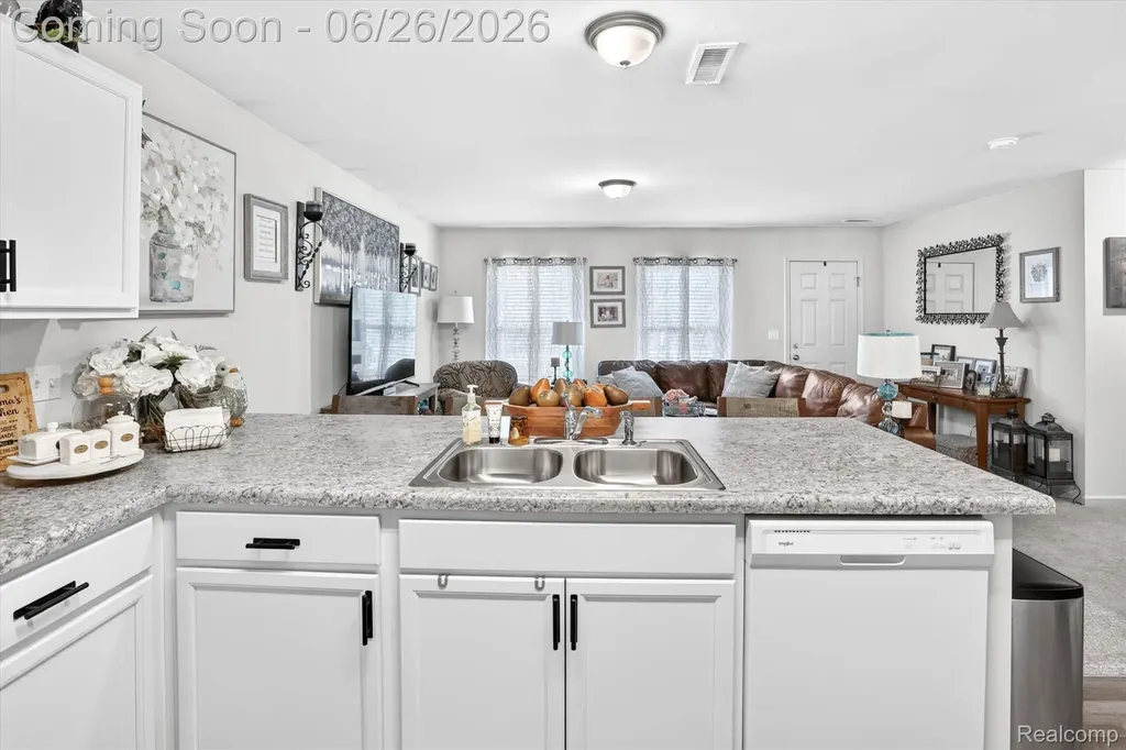 528 Turn Bull Street Lapeer City MI 48446