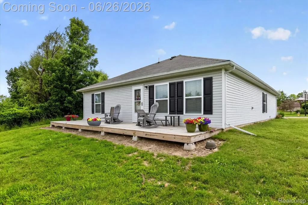 528 Turn Bull Street Lapeer City MI 48446