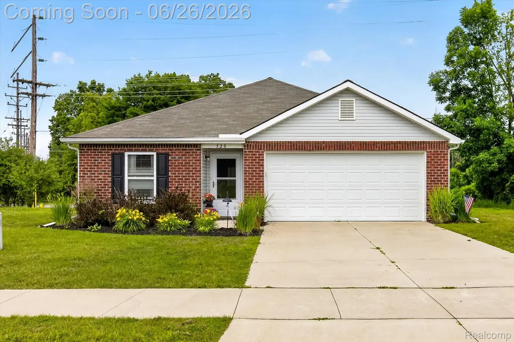 528 Turn Bull Street Lapeer City MI 48446