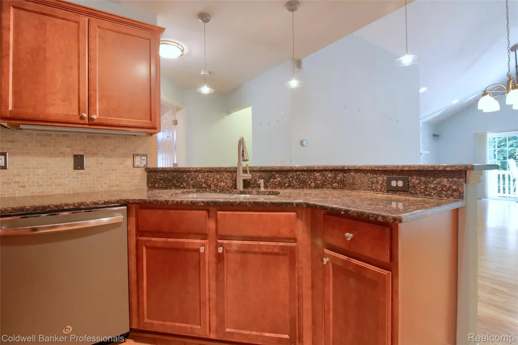 45973 Graystone Lane Canton Charter Township MI 48187