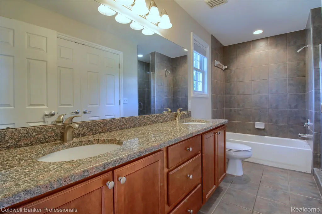 45973 Graystone Lane Canton Charter Township MI 48187