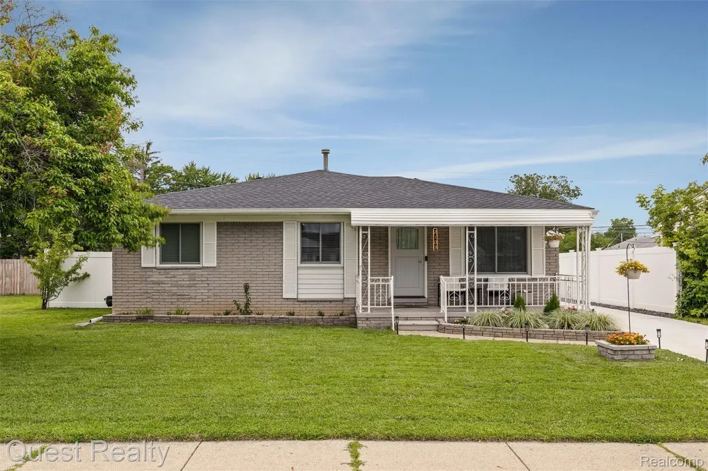 2103 Garry Drive Troy City MI 48083