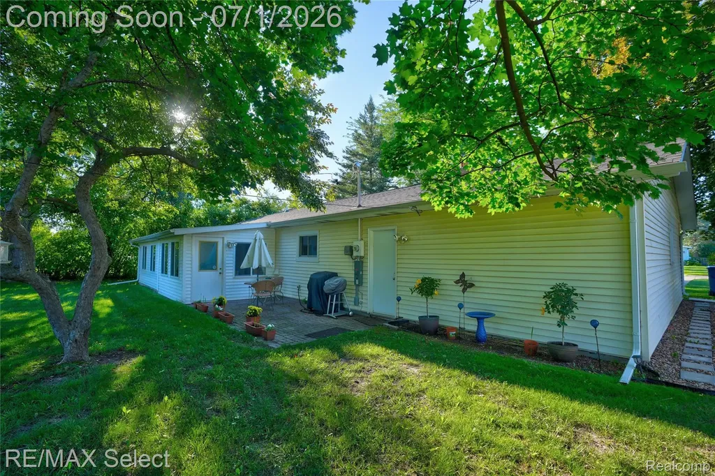 3825 Conklin Drive Saginaw Charter Township MI 48603