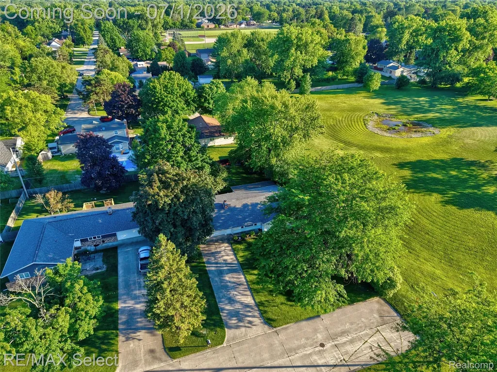 3825 Conklin Drive Saginaw Charter Township MI 48603