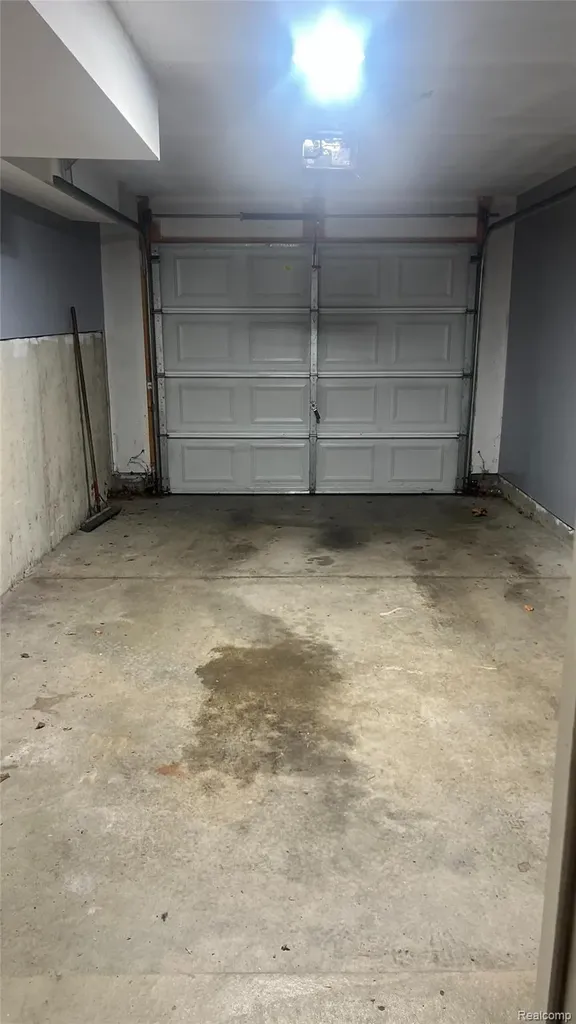 14303 Vauxhall Drive Sterling Heights City MI 48313