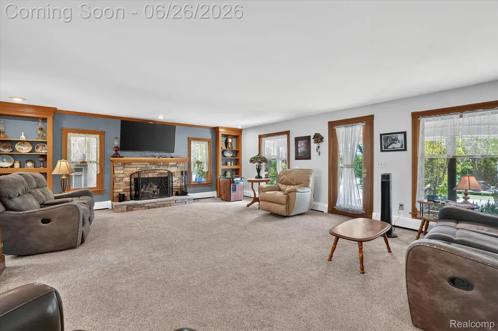 31620 W 11 Mile Road Farmington Hills City MI 48336