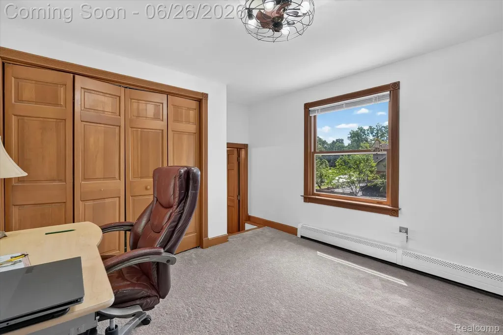 31620 W 11 Mile Road Farmington Hills City MI 48336