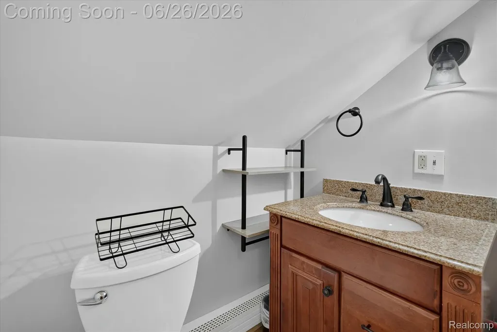 31620 W 11 Mile Road Farmington Hills City MI 48336