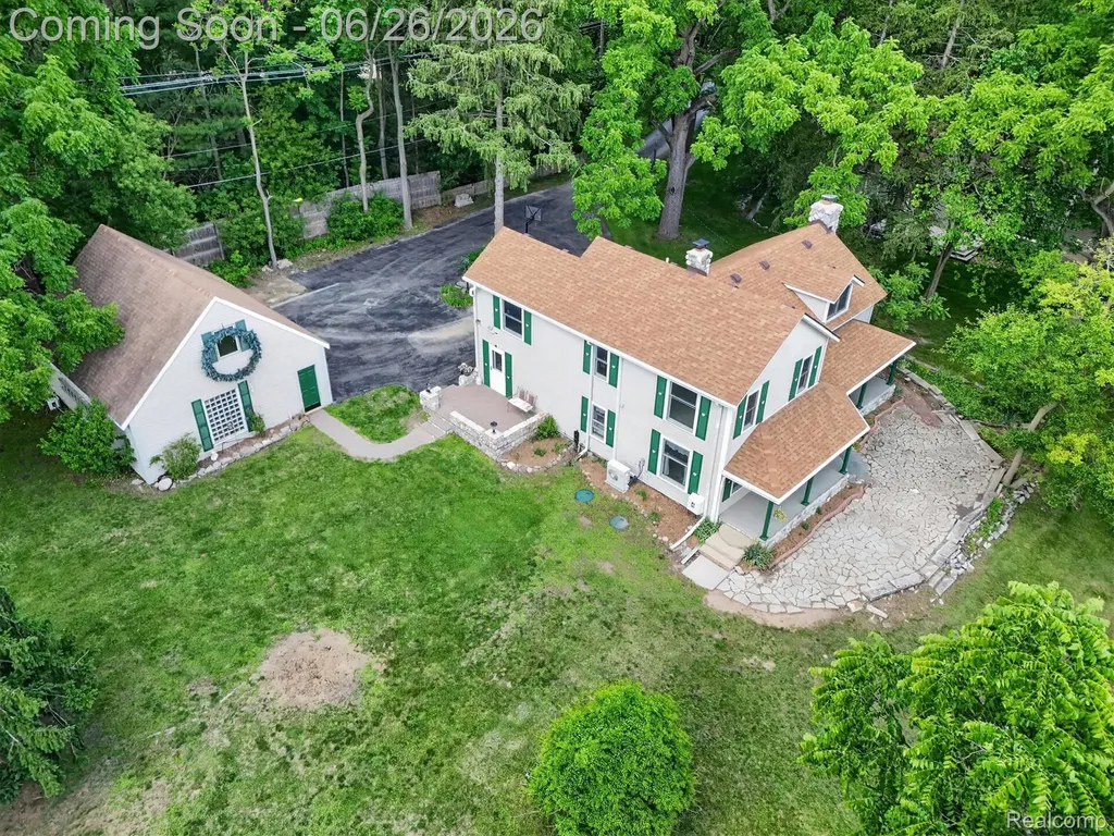 31620 W 11 Mile Road Farmington Hills City MI 48336