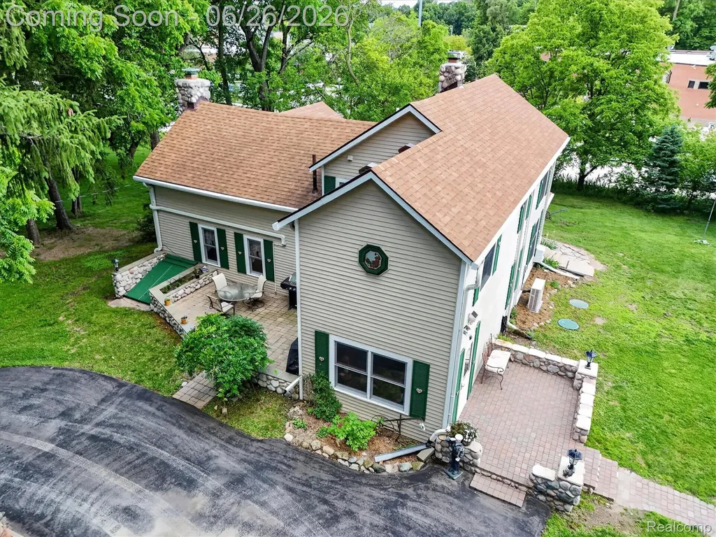 31620 W 11 Mile Road Farmington Hills City MI 48336
