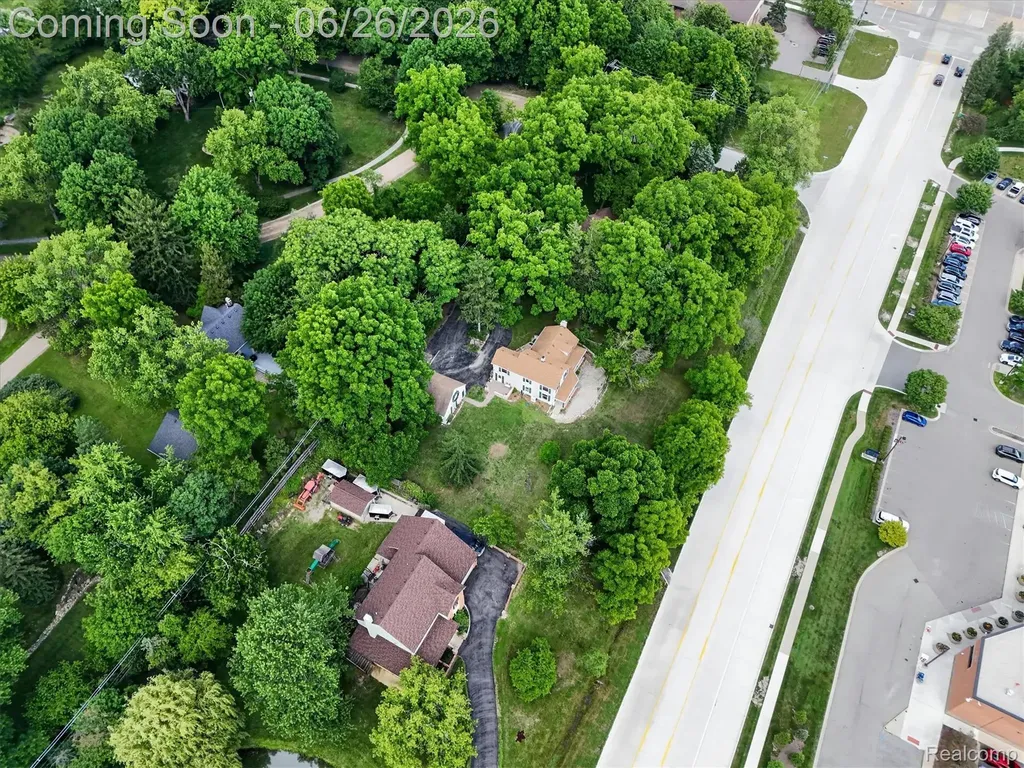 31620 W 11 Mile Road Farmington Hills City MI 48336