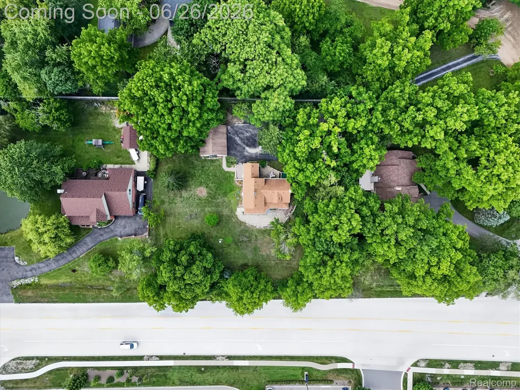 31620 W 11 Mile Road Farmington Hills City MI 48336