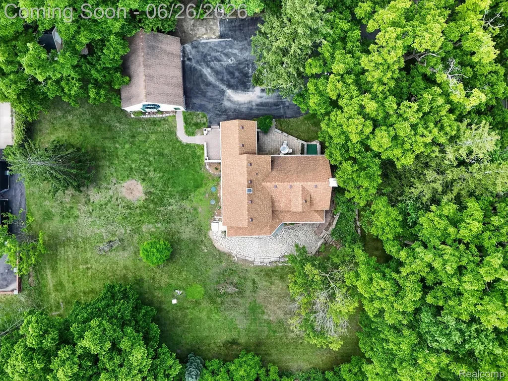 31620 W 11 Mile Road Farmington Hills City MI 48336