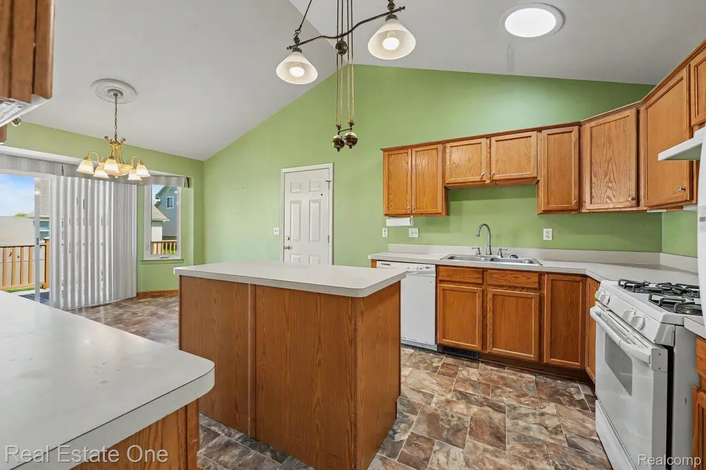 13941 Perry Place Court Riverview City MI 48193