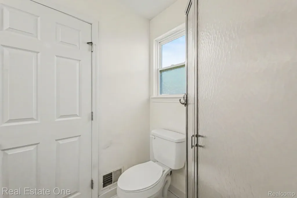 13941 Perry Place Court Riverview City MI 48193