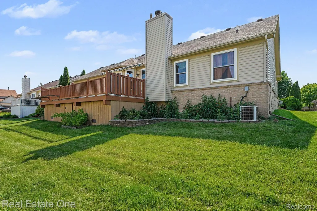 13941 Perry Place Court Riverview City MI 48193