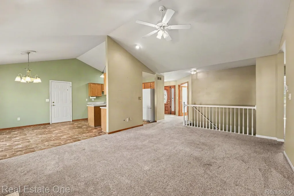 13941 Perry Place Court Riverview City MI 48193