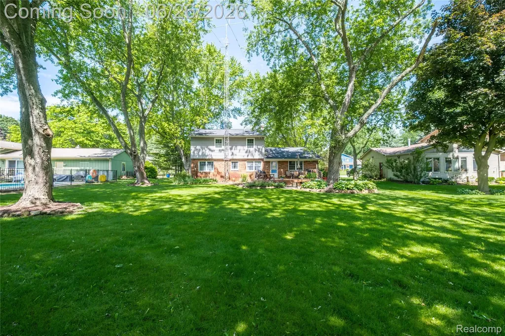 3706 Lido Drive Highland Charter Township MI 48356