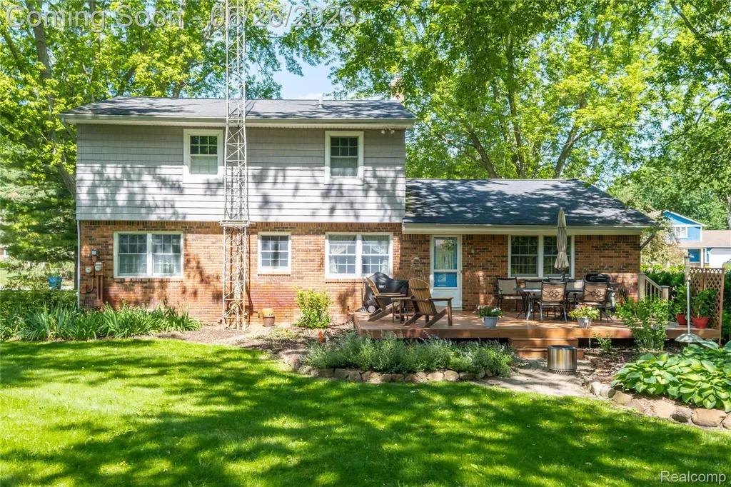 3706 Lido Drive Highland Charter Township MI 48356
