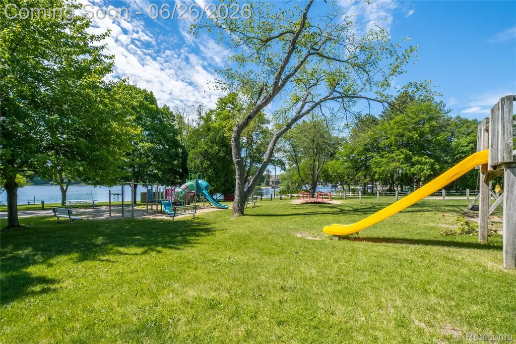 3706 Lido Drive Highland Charter Township MI 48356