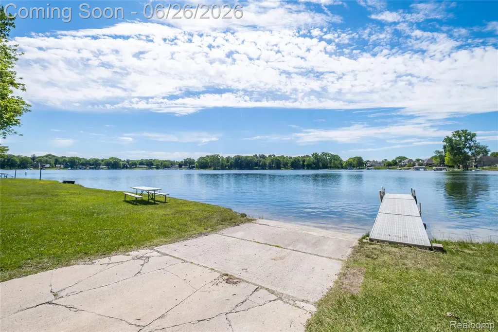 3706 Lido Drive Highland Charter Township MI 48356