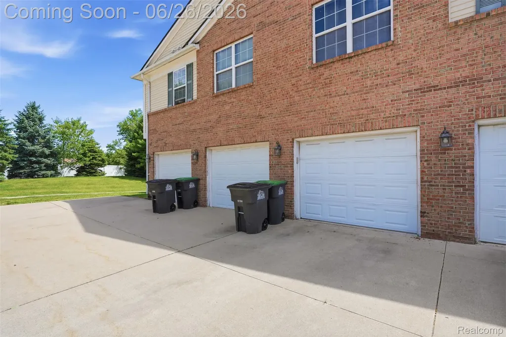 23978 Northstone Village Drive Taylor City MI 48180