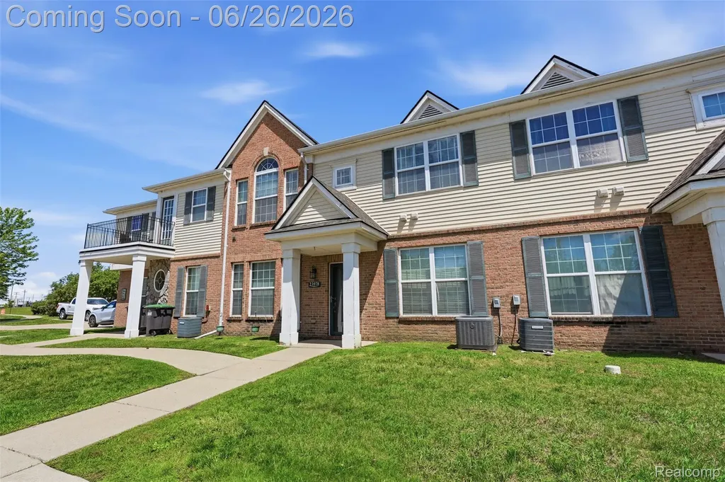 23978 Northstone Village Drive Taylor City MI 48180