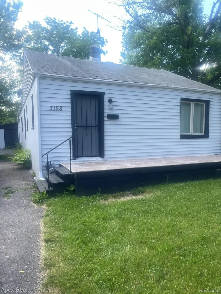 3158 Hickory Street Inkster City MI 48141
