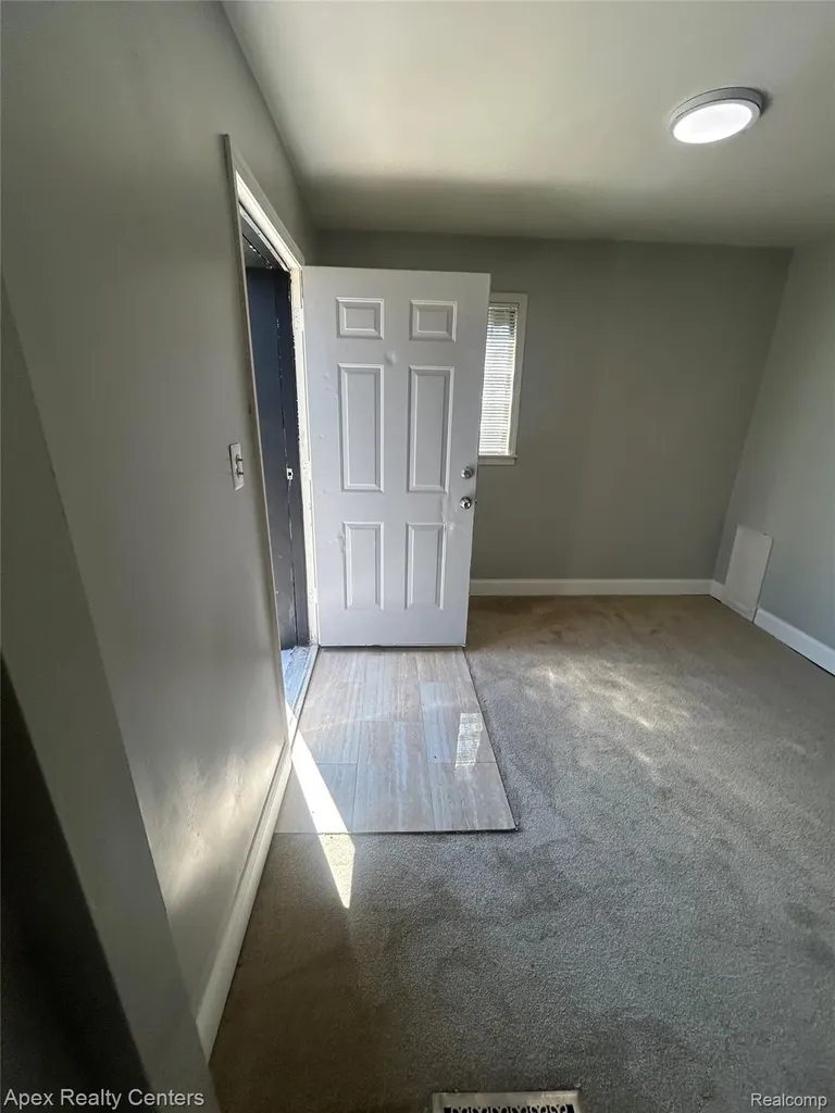 3158 Hickory Street Inkster City MI 48141