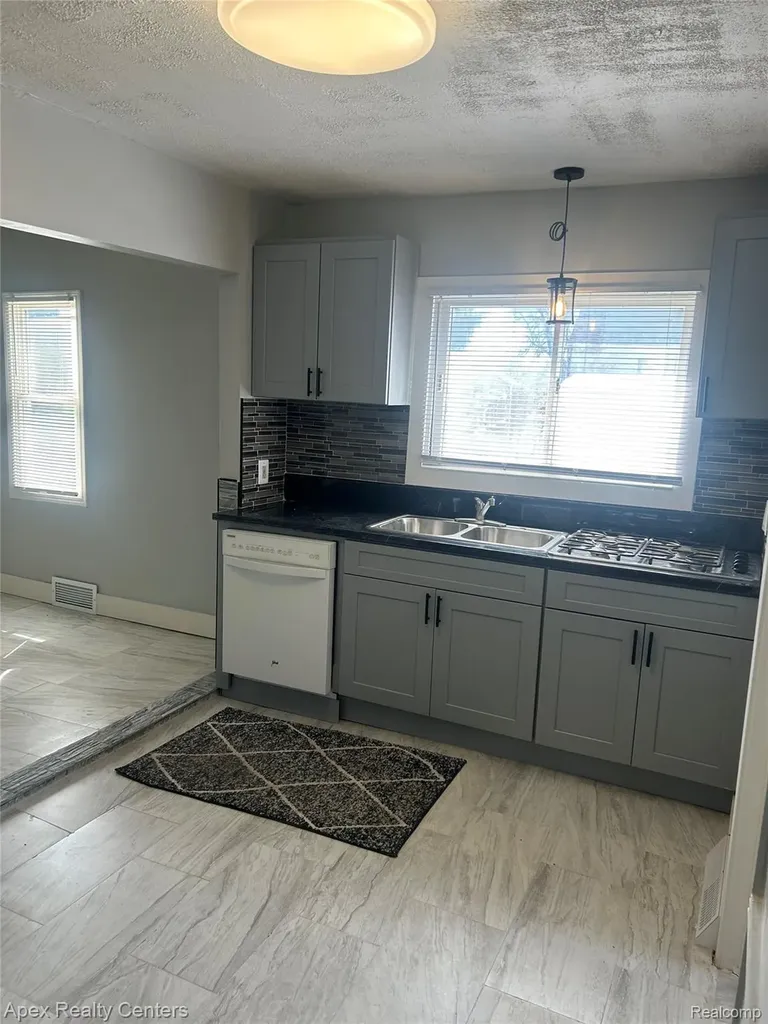 3158 Hickory Street Inkster City MI 48141
