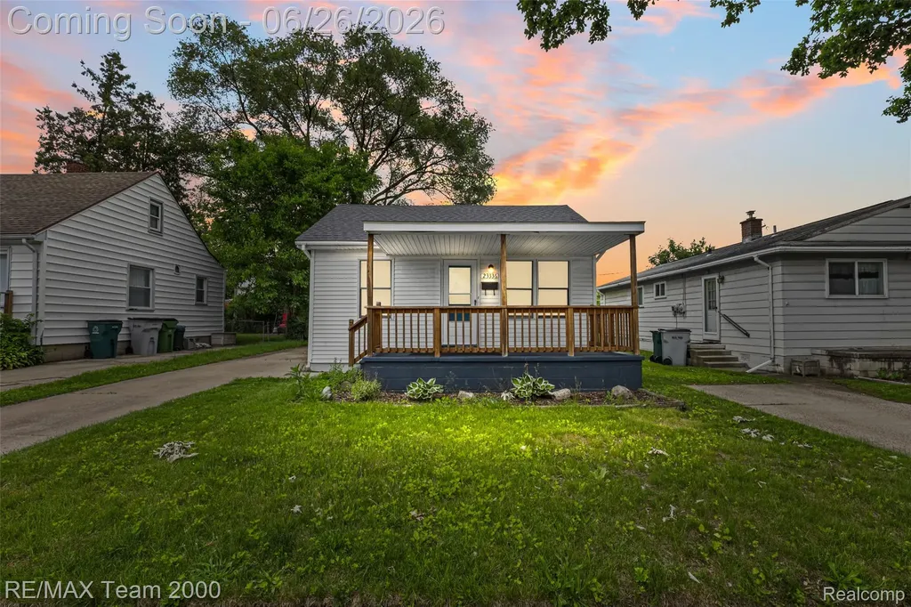 23336 Hoover Avenue Hazel Park City MI 48030
