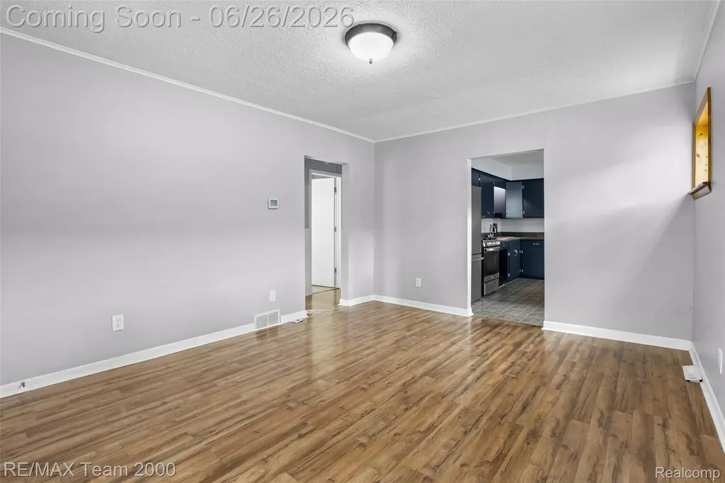 23336 Hoover Avenue Hazel Park City MI 48030