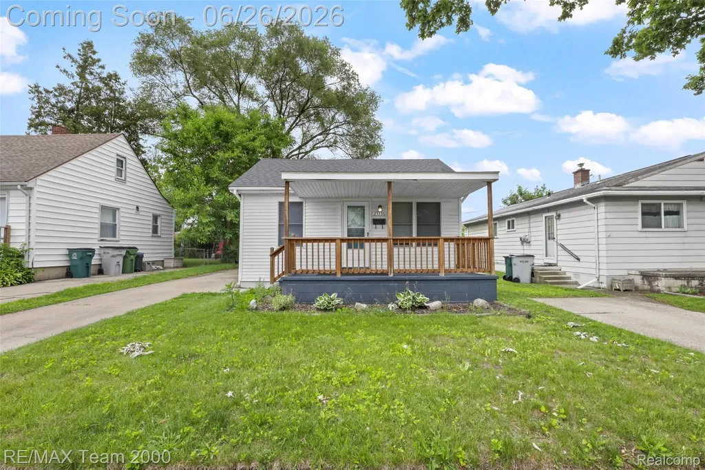 23336 Hoover Avenue Hazel Park City MI 48030